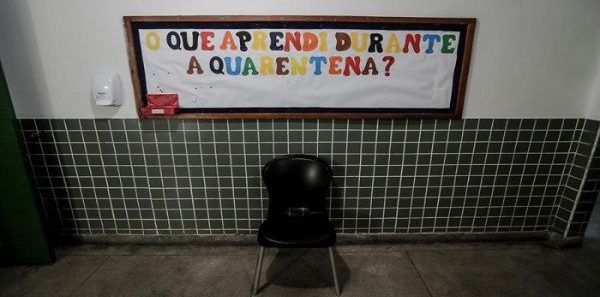 Una encuesta arrojó que el regreso a la escuela en São Paulo causaría contaminación por Covid-19 en hasta el 46,35 por ciento de estudiantes y profesores. | Foto: EFE
