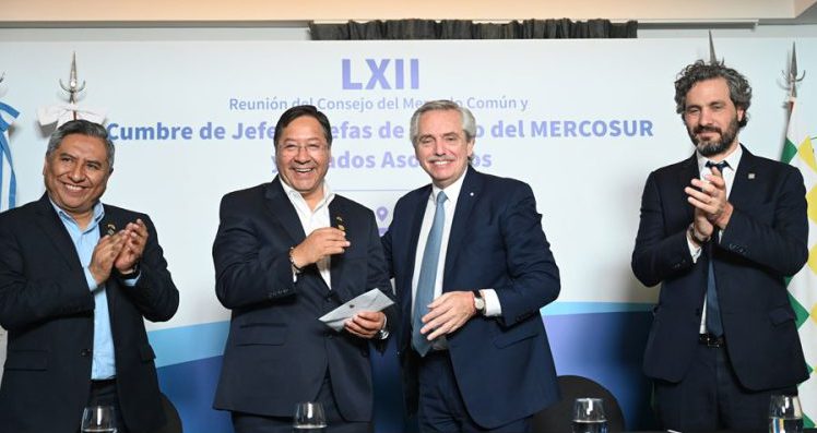 MANDATARIOS . Luis Arce y Alberto Fernández destacaron el acuerdo firmado en el marco de la cumbre del Mercosur. Fuente: El Mundo